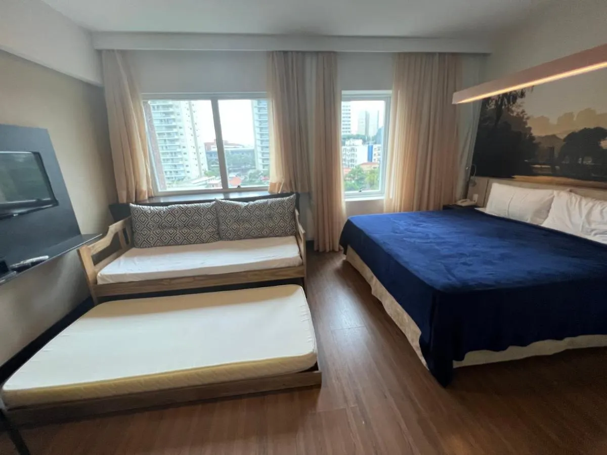 Apartamento Beneficencia Portuguesa, 50 Metros São Paulo