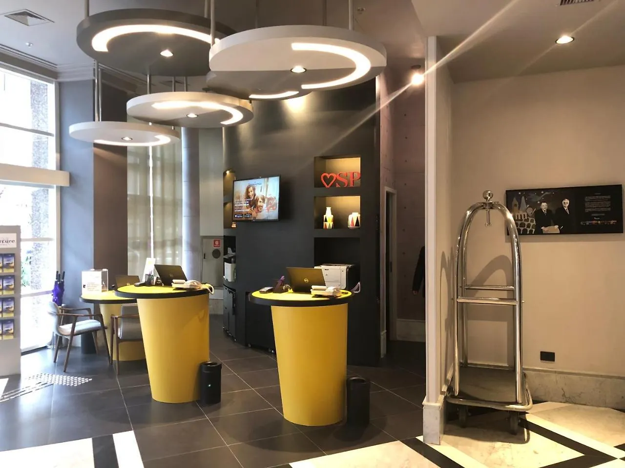 Apartamento Beneficencia Portuguesa, 50 Metros São Paulo 0*,